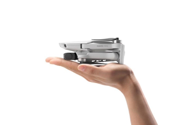 100以上200g未満のドローンも登録と許可承認が必要になります